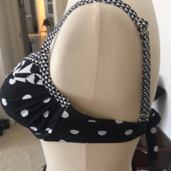 Coco Reef Bikini Top - Picture 3 of 6